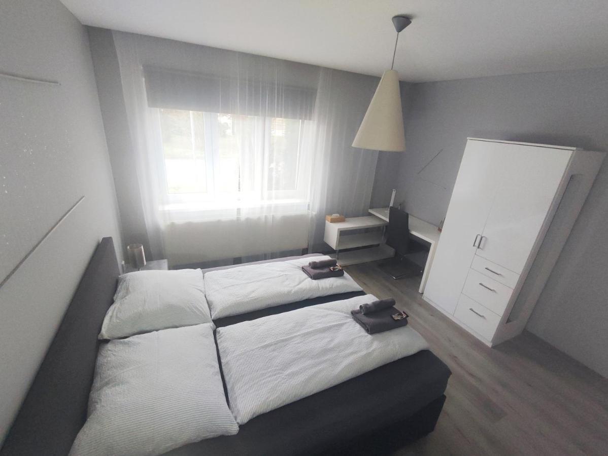 Alisa Apartments Kostomlaty nad Labem Extérieur photo